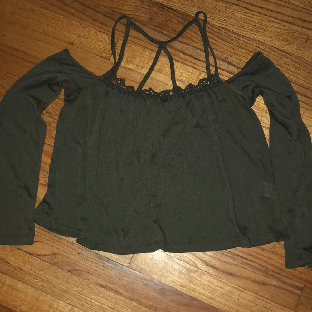 L.A. hearts off the shoulder top